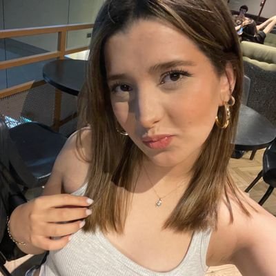 kefirseviorm's profile picture. sims oynamayi seviyorum