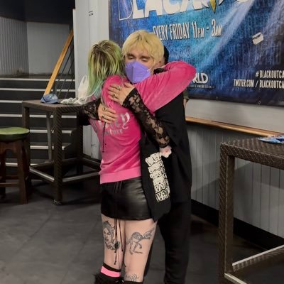 s0ulsuck3rrawr's profile picture. parxsos 4ever :3 biggest off putting autistic gremlin ever ! sorry gang. if i was a shark id be a leopard shark | 20