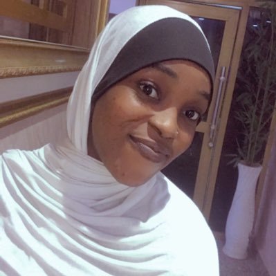 Don't try to win the approval of people. u'll never succeed.That's why pleasing people should never be ur priority or goal.Please ur creator #Babur gurl🧕🏻🥰❤️