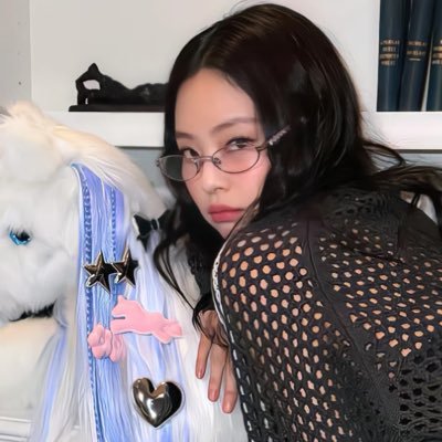 who else got’em obsessed like jennie