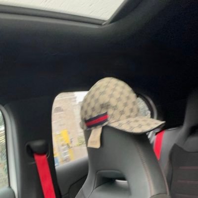 tropdemachakil's profile picture. millionnaire inconnu par le fisc