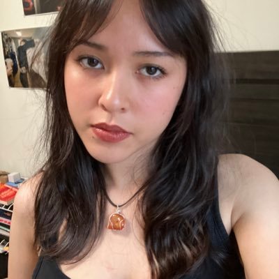 hedfonez's profile picture. 22 . huge fan of sharks snoopy and paramore
