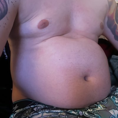Ex-jock gone soft 🐷 Belly out, moans loud, shirts busted | Top % creator 💎 | Pay to play. Head over to my OnlyFans right now 😎SW:125, CW:190, GW:350