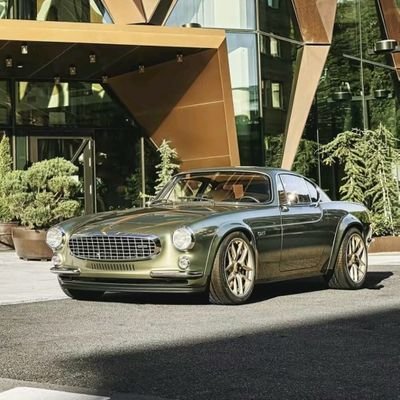 EricB2B85's profile picture. 