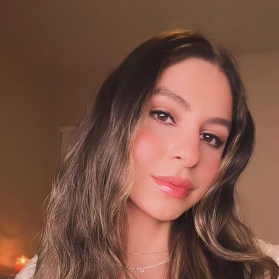 ninanorthtt's profile picture. I love picking shell at the beach ⛱️