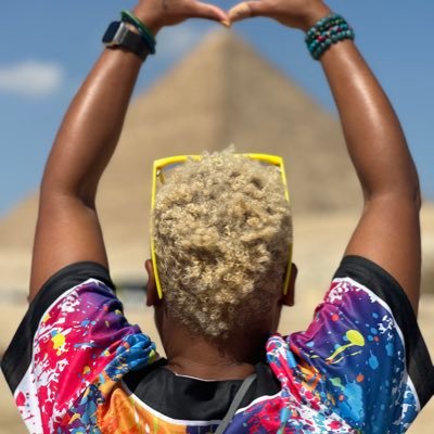 ♓️mother, daughter, sister, aunt, friend, Air Force vet, lover of music, reader of books, teller of stories, 🏳️🌈🏳️⚧️ally, #DCNative, proud nerd & 🚫 DMs ☮️