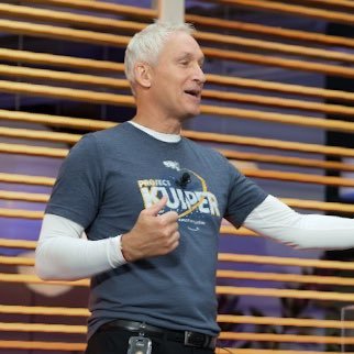 @Amazon VP leading consumer + enterprise business for @ProjectKuiper. On a mission to bring fast, reliable internet to customers + communities around the world.
