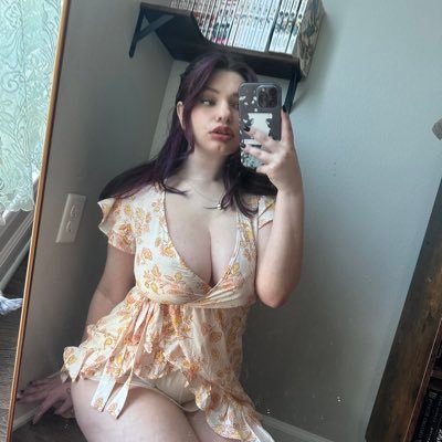 am looking for a beautifully relationship and a nice man to be with In my life you can taxes me up