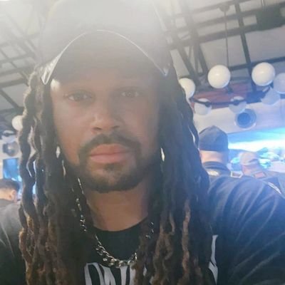 #MusicJunkie #Archery #DarkSouls #Anime #HipHop #StarWars
https://t.co/OeUu8yzUUl