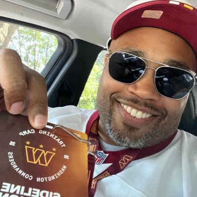 Licensed DC/MD Realtor, DC Native, HUGE DC Sports Fan, Crossfitter improving my life and health, just outchea having fun!