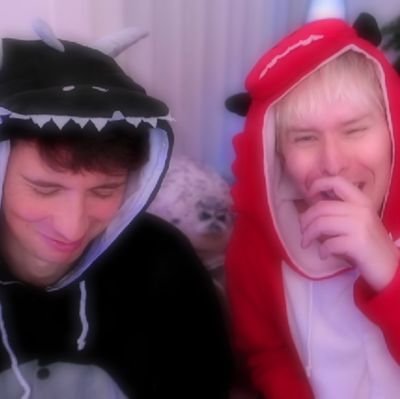─★ ˙🪐 ̟ have the courage to exist ♡ // 16 | she/her | lesbian | I got that phannie adventure time autism ‼️