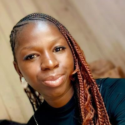 #Queen 👑
# Abbah's babe 🙌
B.A. ED Holder/ Educationist
An aspiring Tech babe ( UI,UX/ Web designs )
A passionate poultry lover 🐦