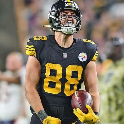 MuthBurgh's profile picture. Always put God first/MUTH⬛🟨