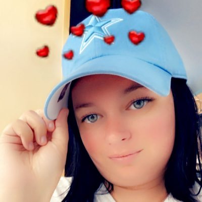 love to listen to music, love taking selfies, love Dallas Cowboys and enjoy being with family # 😎😍😇🤣🧜♀️🪩❤️🔥🩵💄👑💎👩🏻🎓🛍💝💜💙🥰🙊🖤🤩🤗🎧🐧🌹✌🏻💋