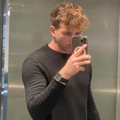 guillaume_vghe's profile picture. IG: Verhaeghe777