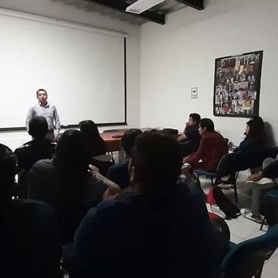 Ciudadano comprometido con su comunidad. Amante de las charlas profundas y la lealtad. Creador del movimiento
#ConstruyendoCiudadanía