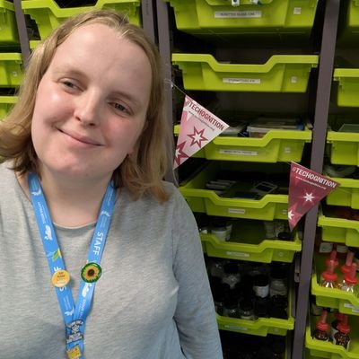 Solo Science Technician at Stour Valley Community School • Shortlisted STOTY 2020 & 2021👩🔬• Phillip Harris Influencer • #AutismAwareness in work🎗️She/Her