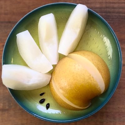 lookatyourjuice's profile picture. 雑念を払い規則正しい日々 、姿勢のいいイケてるおばぁになりたい 有益すぎること、プライベート過ぎることはすぐ消す傾向。オススメしているお店や商品は純粋に好きな店、商品です！宣伝の要素は皆無です。呟いてることが全部真実とは限りません。毎日いろんなおはようをいう#Conainfo 最新で検索🍐