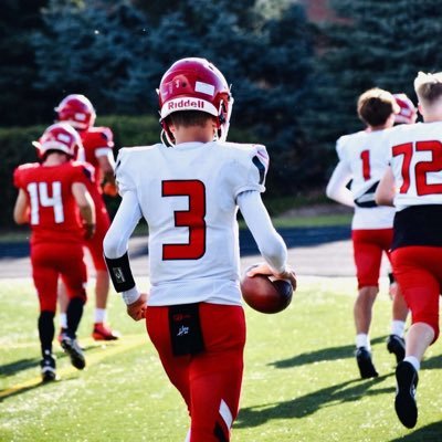 Grant HS lL | QB 5’11 130 | Football C/O 29 | 3.52 GPA | Midwest beast mode 7 on 7 play 18u | ✝️✝️ |