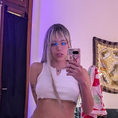 a more intimate side of me
main account @bloompoison777
free OF page