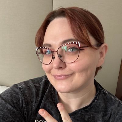 I’m Misha! (she/her) MC Vegas Cosplay Grand Champion / MC Minneapolis Cosplay Best in Show-Slimefoot / VML Production Head & Caster / Birds of Paradise Member