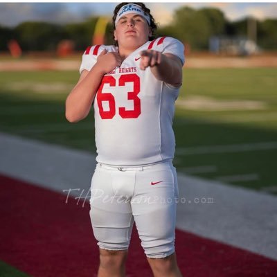 Class of 2027-SHHS-Center-6’3” 270 lbs-3.9/4.4 GPA NCAA ID 2501488142/ 📞785-250-6465\ Hudl profile https://t.co/c2tZKdxiy5