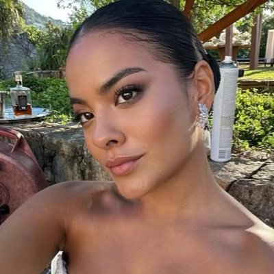 isjessieee's profile picture. 