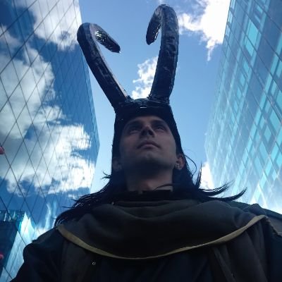 Spanish/English
Old God, Gymrat, Cosplayer, PCgamer, Master of dark arts, exorcista, demonologist and Suguro Geto Minded.