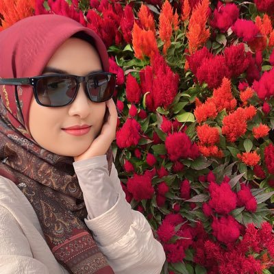 Nana_NshSkn's profile picture. 👰🏻❤️🐈📚🌧️