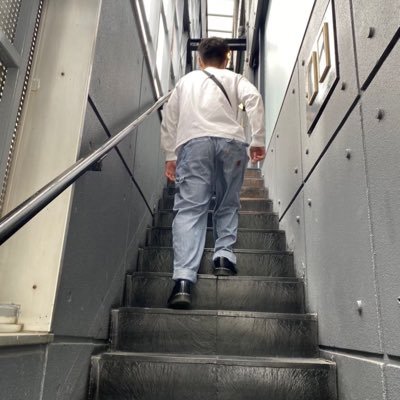 関西のどっか笑✈️20代副業でせどらーやってます/副業✖️本業=(2025)平均月収75万👜/利益出るやつなんでも買いまっせ〜/物販友達欲しい🤝最高月利75万💰‼最高赤字月30万💸‼️今年は11月に100万出すよ‼️仕入れは正味ノリ‼️行けそうなら買う‼️最高単発利益6万円💰‼️ 最高単発赤字4万円💸‼