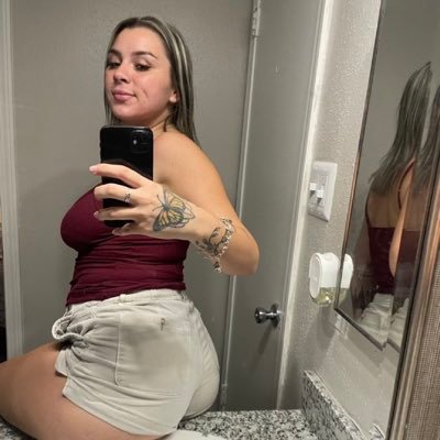 VKirxgrxce's profile picture. Honest with everything