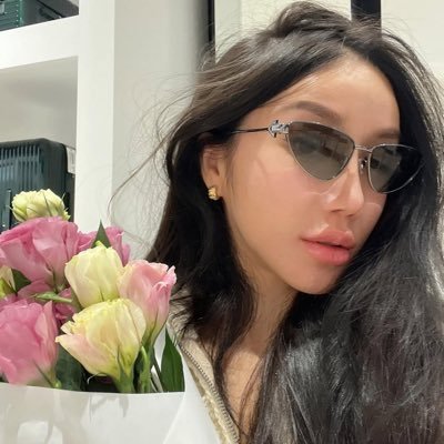 tinalinn_002's profile picture. Built from struggles, designed for success 🇺🇸 🇺🇸