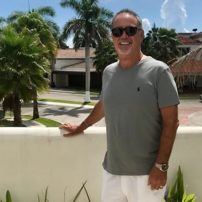 GS1341036529876's profile picture. Happy