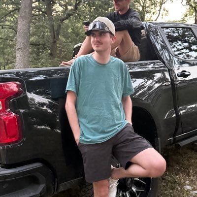 VoltifiedSZN's profile picture. @EpiQGamingLLC Co-Owner | 26