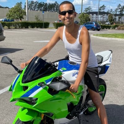 I’m a athlete, and good man. I just like to watch movies, play video games, listen to music, I workout 3/4 times a week, and I’m also a big Jonas brothers fan.