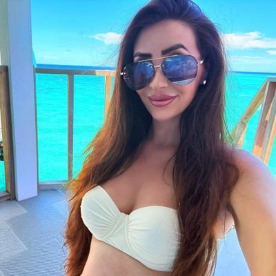 Financial Trader • First-time Mum • Passionate about financial independence, self-development & living free 🧚🏻 Founder @innertrader_