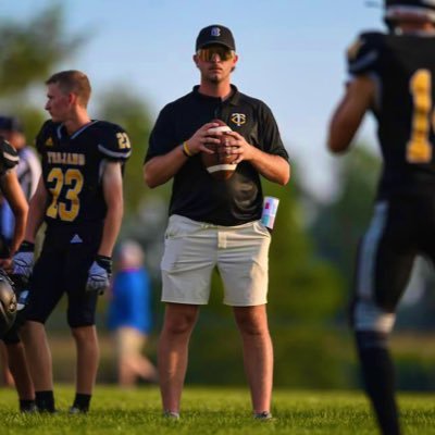 Simpson College 🏈🌪 Bachelors degree in Sports administration. Coach at Tri-Center High school