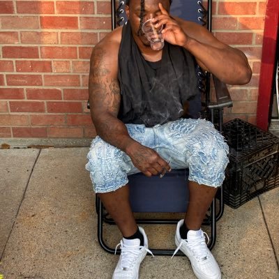 porterxxl21952's profile picture. not 🚫gay    GIRLS ONLY