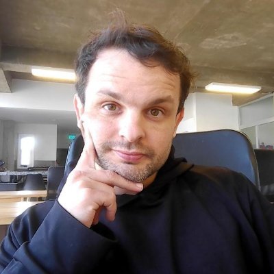 gabrielmiguelok's profile picture. Full-Stack Engineer & Product Builder | Creo experiencias de usuario excepcionales sobre arquitecturas resilientes y escalables.