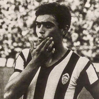 Siempre sin frenos, sin miedo y el mundo lo veo en albinegro ⬛⬜⬛. Anti casi todo