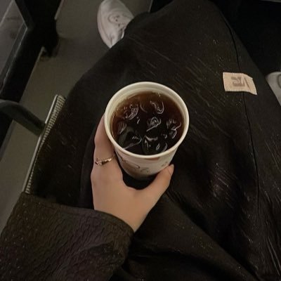 سوف يأتي يوم لا أكون فيه معكم وسوف تدخلون لترو ماوضع هنا فإن وجدتم مايؤجرني فإنشروة وان وجدتم مايؤثمني فاتركوة