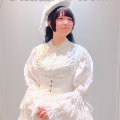 HoshibakoWorks(@hoshibakoWorks)(#星箱心斎橋OPA店 )スタッフ 基本開店〜19:30に出現しています。クラシカルロリィタ好き!レースやチェックもたまりません✨ロリィタ沼に一緒にハマりましょう?