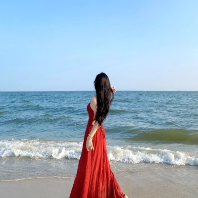 Instead of waiting for the future, create it. Light in the heart, smile in the eyes.