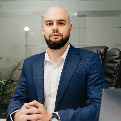 COO ($6M+/yr company) · Computer Science background Breaking down ops, automations & AI for growing businesses Take your business from chaos to scalable systems