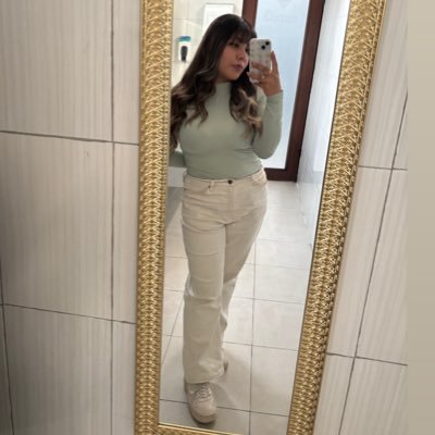 AlehRg29's profile picture. Happy, free, confused and lonely at the same time. 🍂