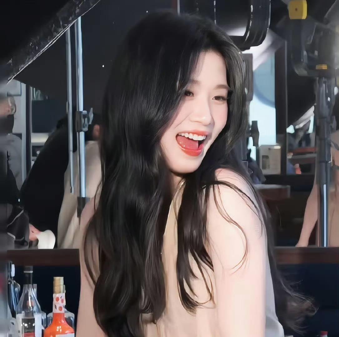 c3nbik1owa78032's profile picture. 