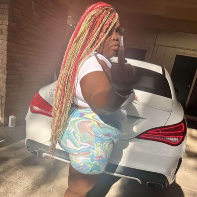 Female Battlerapper, Rapper, Hair Stylists, LipGloss Boss,Entrepreneur, Queen of all Trades What u see is what U get. A day without laughter is a Day wasted!!!