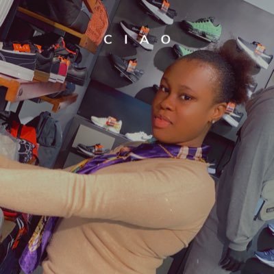 Annie💖//gemini ♊️// Fashion designer 😊//lover of food🎂//lover of comedy😀//anything Entertaining😍😍😍.