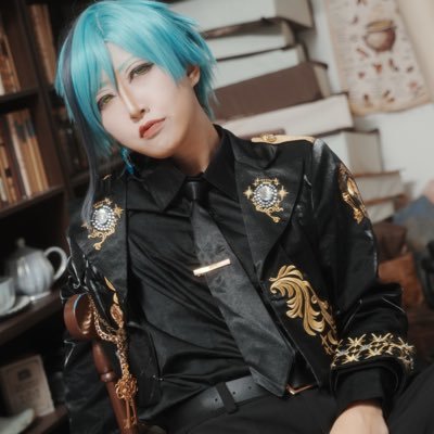 焔凪龍(えんなりゅう)関東で活動中レイヤー30↑💛江口拓也💛🌺赤澤燈🌺i7(👑)A3!(🌺)twst(🦈🦈🦈) enst(🦊☀️🎰)WB(🌭)#焔凪龍_cos 🍏コスパフォもやってます✨️