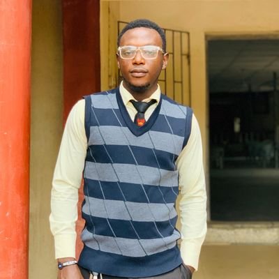 peterpelumi305's profile picture. 